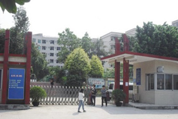 ���У��У��